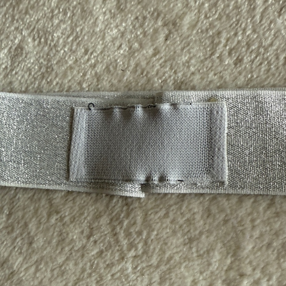 Givenchy Metallic Ribbon - Picture 4 of 7